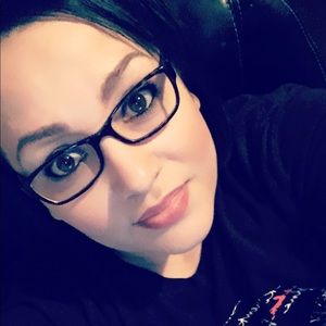 Meet your Posher, Elida